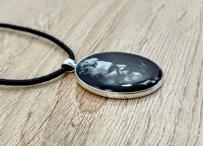 Oval glazed necklace with Arthur Meschian image, by Anahit Harutyunyan