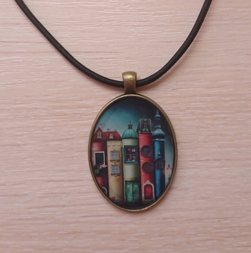 Oval glazed necklace, by Anahit Harutyunyan