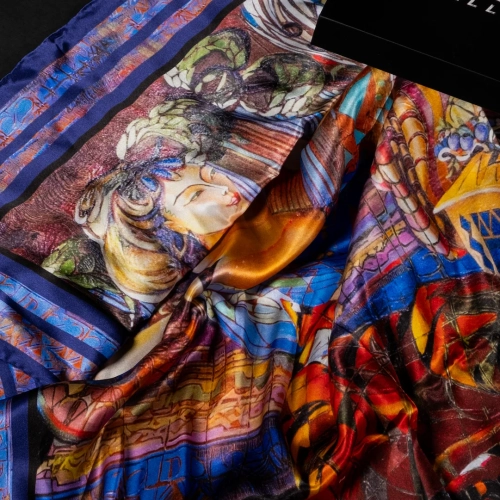 "Gurten De Sinne", by Anahit Mirijanyan. Wearable Art.